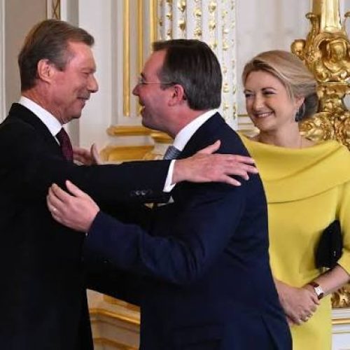 Monarchie luxembourgeoise : Henri passe le flambeau à son fils Guillaume