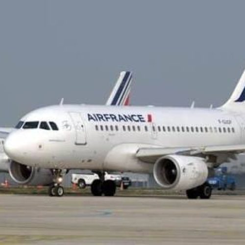 Crise à Madagascar : Air France suspend ses vols alors que la tension monte à Antananarivo