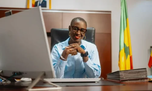 Ndéné Mbodj vole au secours de la ministre des Sports Djireye Clotilde Coly