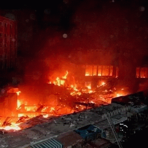 Dakar : un violent incendie ravage des commerces au marché Sandaga
