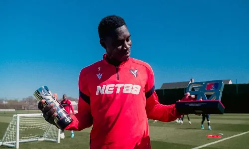 Ismaïla Sarr sacré joueur du mois et but du mois à Crystal Palace