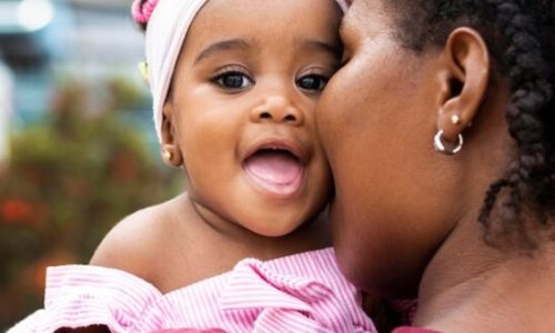 Maternité et longévité : ce que disent certaines études scientifiques