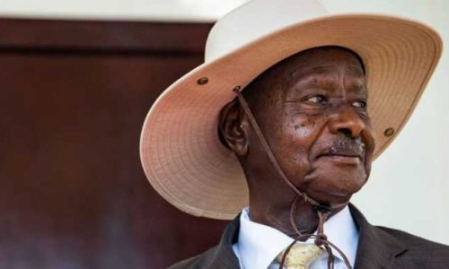 Ouganda : Yoweri Museveni autorise les tribunaux militaires à juger les civils