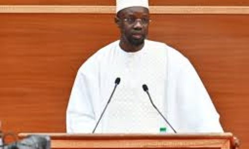 Ousmane Sonko fait de l’énergie une priorité nationale lors du lancement du Forum “Invest in Sénégal”