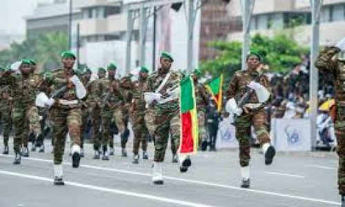 Bénin : six militaires et deux civils devant la CRIET pour vente illégale de treillis militaires