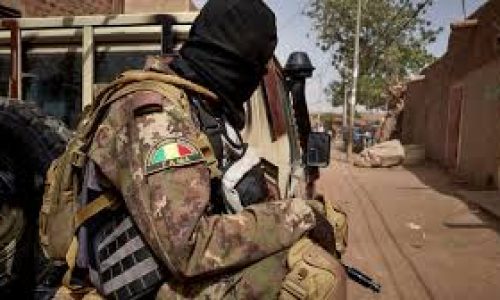 Mali : Embuscade meurtrière contre un convoi des FAMa et d’Africa Corps près de Ténenkou
