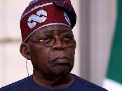 Nigeria : Bola Tinubu reporte sa participation au G20 pour se concentrer sur l’enlèvement de 24 écolières