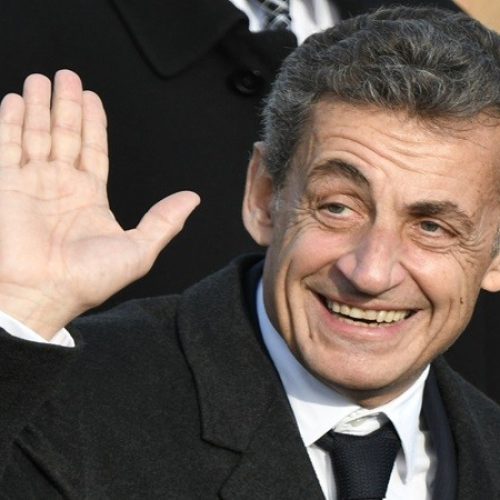 Sarkozy en cellule : qu’a-t-il vraiment eu le temps d’écrire ?