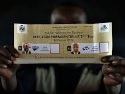 Centrafrique : le dépouillement en cours après un quadruple scrutin historique