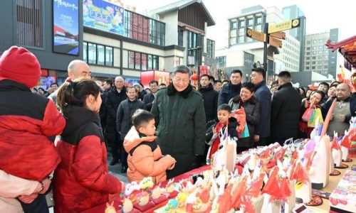 Sorties d’inspection de Xi Jinping avant la Fête du Printemps : proximité et unité nationale
