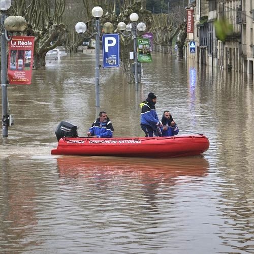 Tempête Pedro : crues et vents violents mettent la France en alerte maximale