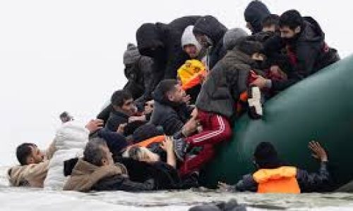 Deux migrantes meurent dans une tentative de traversée vers le Royaume-Uni au large du nord de la France