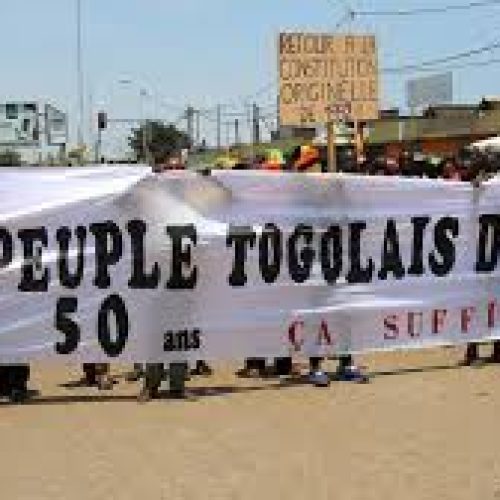 Togo : l’opposition relance la contestation contre les réformes constitutionnelles à Lomé