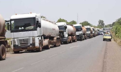 Bamako retrouve le sourire avec l’arrivée massive de camions-citernes