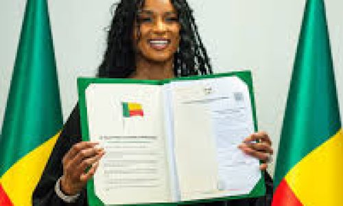 Ciara devient citoyenne béninoise : un retour aux racines chargé d’émotion