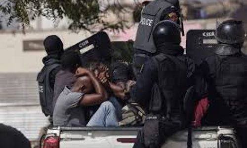 Répression de manifestations politiques au Sénégal, les responsables bientôt devant la justice