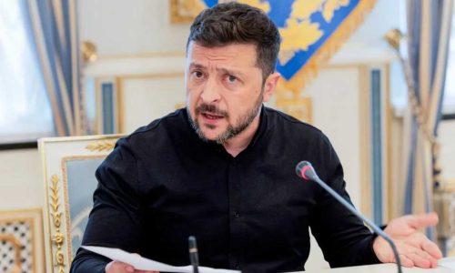 Zelensky exige des mesures radicales contre Moscou après une attaque meurtrière à Kiev