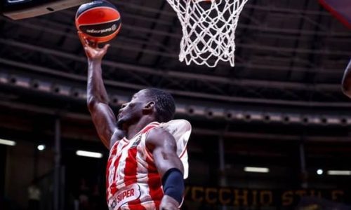 EuroLeague : Mbaye Ndiaye signe une performance XXL avec l’Olympiacos