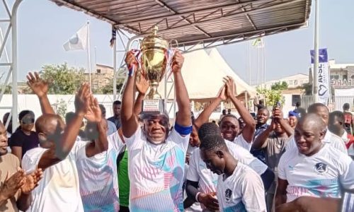 Quand le ministre Pacôme Adjourouvi fait trembler les filets